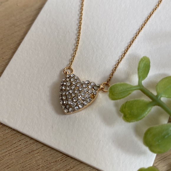🎉HP🎉 Rue 27 Heart Pendant Necklace 💗 Gold - Picture 7 of 16